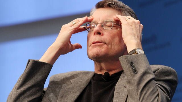 Stephen King se ha visto obligado a reescribir su prxima novela por estas duras crticas que hizo su mujer sobre el libro