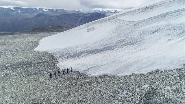 El deshielo global de glaciares revela antiguos tesoros vikingos que desafan a la arqueologa actual