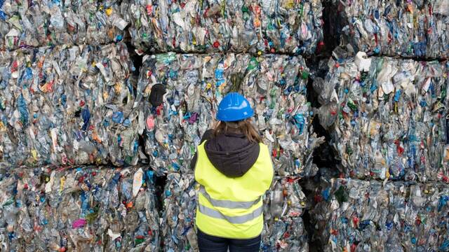 Es uno de los mayores problemas del mundo y todos los ignoran: no sabemos qu� hacer con nuestra basura