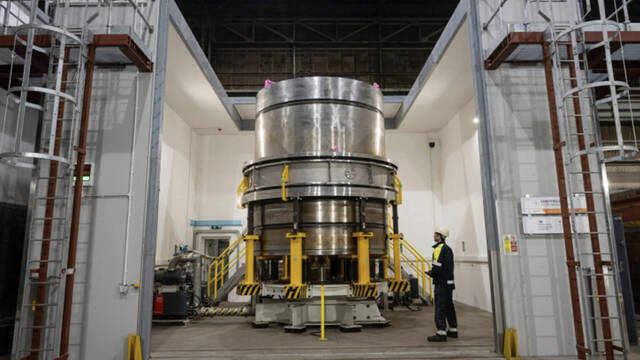 Europa cambia las normas y apuesta por minireactores nucleares para no depender del gas ruso: hasta 7,2 millones de kWh al d�a