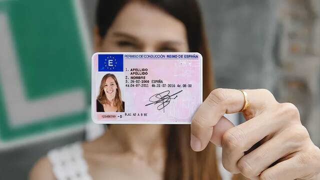 Malta paga 25.000 euros a los j�venes que entreguen su carnet de conducir durante 5 a�os: 'Es por el medio ambiente'