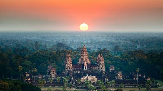La ciudad oculta de 1000 km durante siglos bajo el bosque: el l�ser revela la red de agua que convirti� Angkor una megal�polis