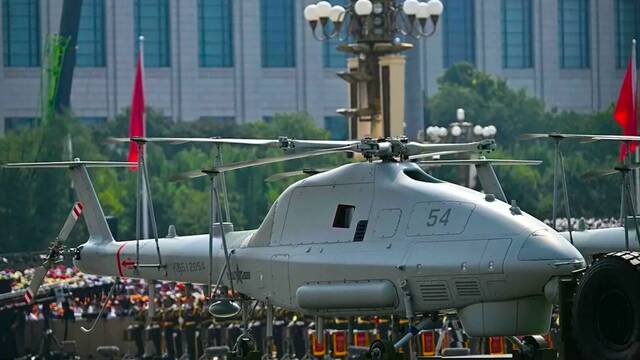 China lanza helic�pteros no tripulados AR-2000 sobre la cubierta de buques T-075 y sacude el equilibrio militar mar�timo