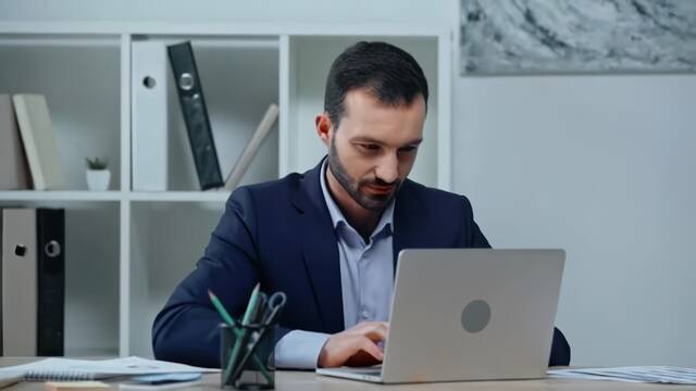 No es ciencia ficci�n: se descubre que la IA nos moldea la opini�n y nuestra forma de escribir mientras recurrimos a ella