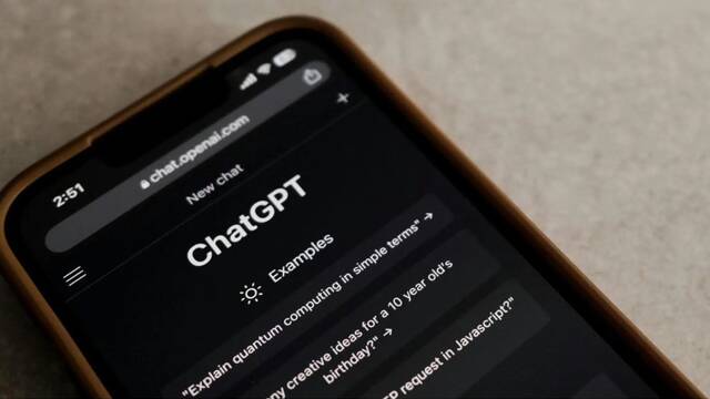 Las enciclopedias inglesas m�s consultadas denuncian a OpenAI por usar su contenido para entrenar a ChatGPT y sustituirlas