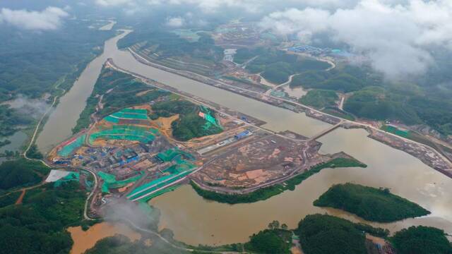 China desaf�a sus l�mites naturales: abre un megacanal de 134 km que une r�os y mar, acortando rutas y ahorra miles de millones