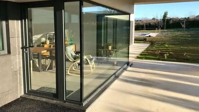 Adi�s a las cortinas: el nuevo material que conquista los hogares espa�oles y es mucho m�s econ�mico