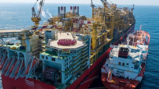 El barco m�s grande jam�s construido: un coloso de medio kil�metro succiona gas natural del fondo marino y lo congela a -162 �C