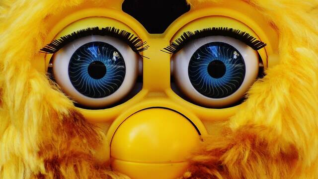 Conectan un Furby a ChatGPT y ste desvela sus planes de dominacin mundial