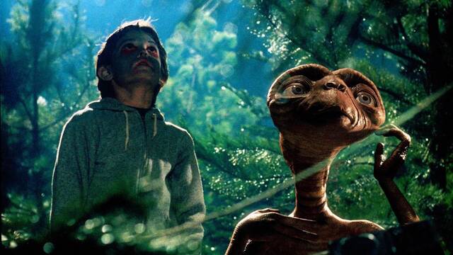 Steven Spielberg admite su error con 'E.T' y se arrepiente de haber quitado las armas de fuego