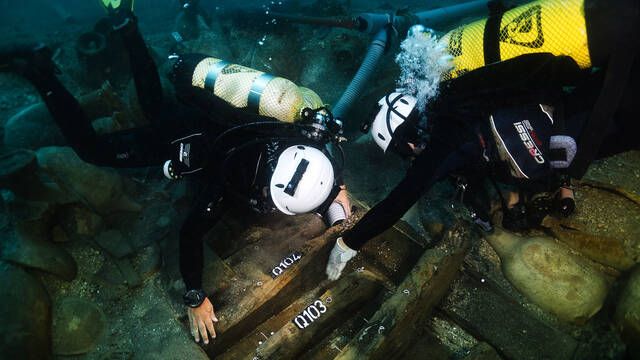 El descubrimiento de un barco romano que naufrag en Catalua hace ms de 2100 aos revela nuevos detalles de la poca