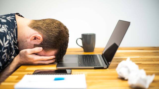 Si trabajas sin parar pero sientes que no haces nada, quiz� sufras dismorfia de productividad