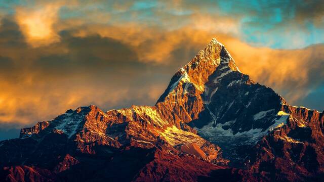 Cientficos descubren dos montaas subterrneas que superan en altura al Everest: 'Miden 1000 km bajo la corteza terrestre'