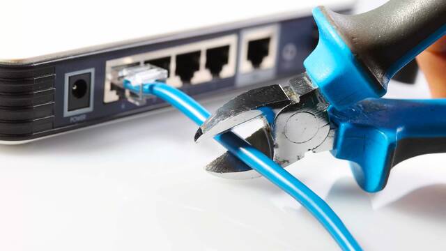 LaLiga no deja ttere con cabeza y bloquea el acceso a webs esenciales que muchos espaoles usan a diario