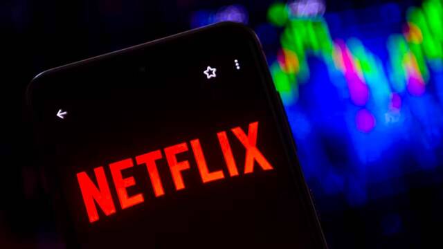 Netflix anuncia beneficios rcord en plena subida de aranceles de Trump y demuestra ser 'un oasis tecnolgico' en bolsa