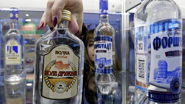 La prohibicin que cambi la historia: el zar Nicols II le declar la guerra al vodka y Rusia respondi con una revolucin