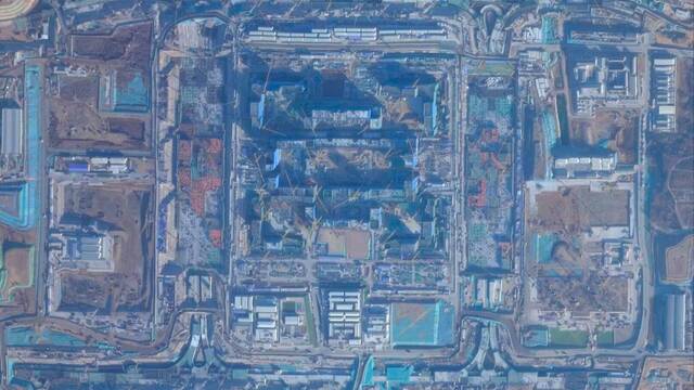Las imgenes por satlite lo revelan: China construye el mayor complejo militar del planeta, 10 veces el tamao del Pentgono.