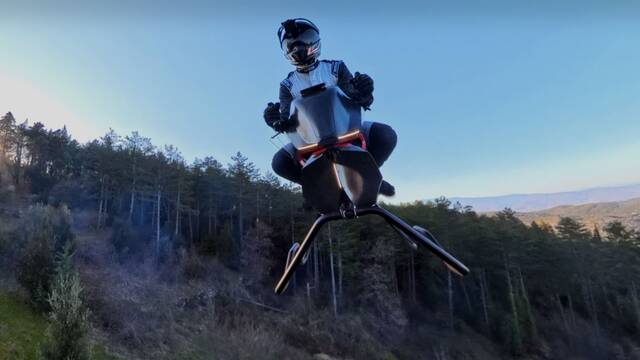 No es ciencia ficcin: la moto voladora ya es real y est inspirada en Star Wars y videojuegos como GTA
