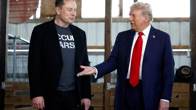 Elon Musk destapa una red secreta de ordenadores que fabrican dinero en el gobierno de EE.UU.