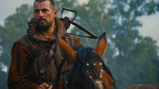 La pel�cula 'woke' de ambientaci�n hist�rica que ha desatado la furia de P�rez-Reverte: 'S�lo falt� que el rey fuera negro'