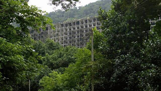 El 'Hotel Fantasma' ms famoso del mundo resucita y promete poner fin a su terror con lujos y habitaciones para ricos