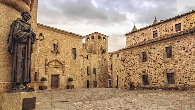El pueblo medieval espa�ol donde se rod� una de las series m�s importantes y y la adaptaci�n m�s cara de George R.R. Martin