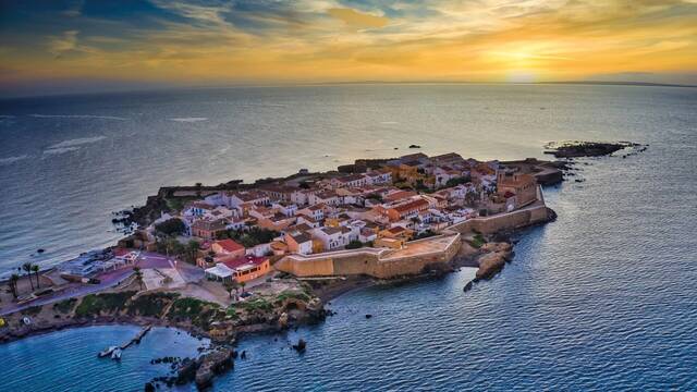 Es oficial: la isla habitada m�s peque�a de Espa�a busca su independencia y autonom�a