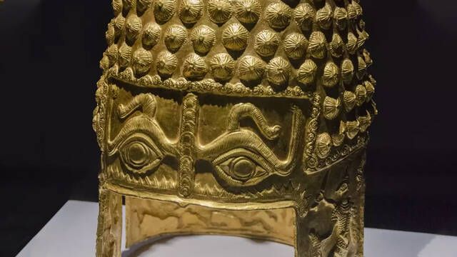 Pa�ses Bajos recupera un casco de oro de hace 2.500 a�os robado en un museo y cuyo valor es de m�s de 5,7 millones de euros