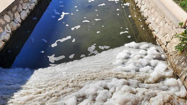 Cient�ficos estadounidenses crean una esponja solar que convierte agua contaminada en potable sin usar electricidad
