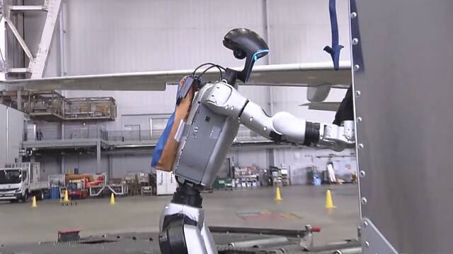 Jap�n desaf�a las normas: construye un ej�rcito de robots humanoides para solucionar la falta de mano de obra en sus aeropuertos