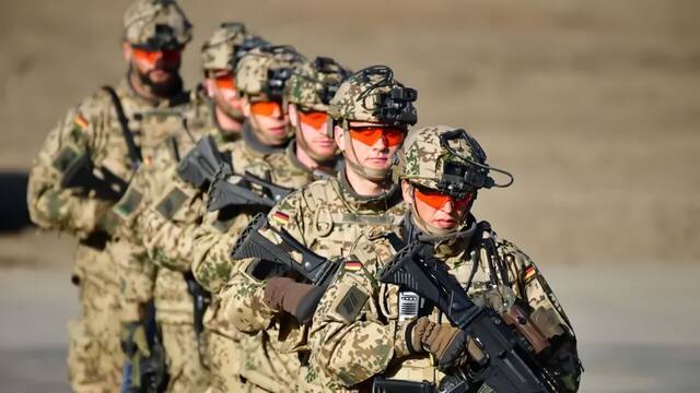 Alemania cambia las normas: los hombres de 17 a 45 a�os que quieran salir m�s de 3 meses del pa�s deber�n solicitar permiso