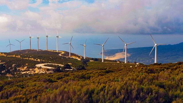 Espa�a marca su estrategia energ�tica: 33 millones de inversi�n y cinco aerogeneradores para el megaparque e�lico en Tarifa