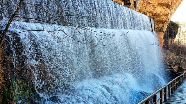 El pueblo espa�ol con mejor calidad del agua: entorno natural a 1200 metros, manantiales centenarios y apenas 230 habitantes