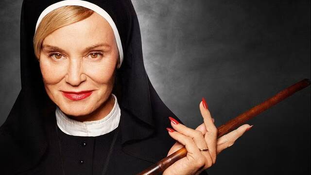 Jessica Lange vuelve al terror de  'American Horror Story' 8 a�os despu�s y la temporada 13 ya ense�a su primera imagen