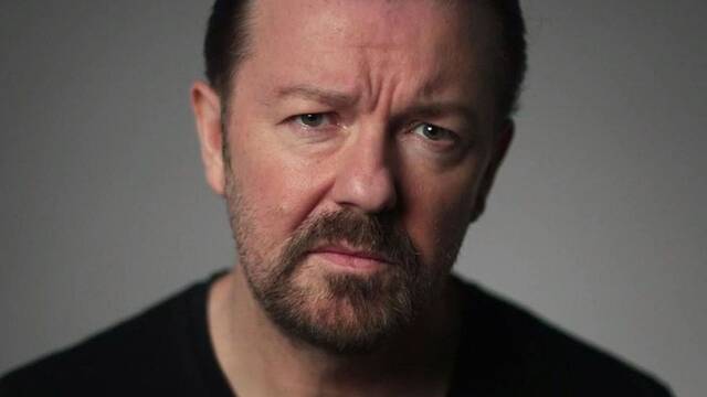 El especial de Ricky Gervais en Netflix criticado por sus chistes hacia las personas trans