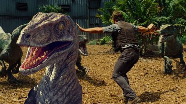 Chris Pratt enseña al reparto de Jurassic World Dominion a controlar a velociraptores