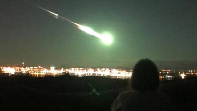 As de impresionante se vio el meteoro que cruz Espaa y Portugal este fin de semana: mejores vdeos y fotos