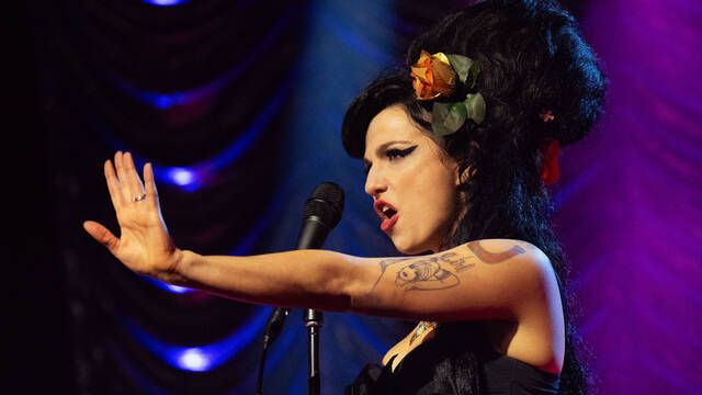 Crtica de 'Back to Black'- El viaje de Amy Winehouse a travs de la adiccin a las sustancias y al amor