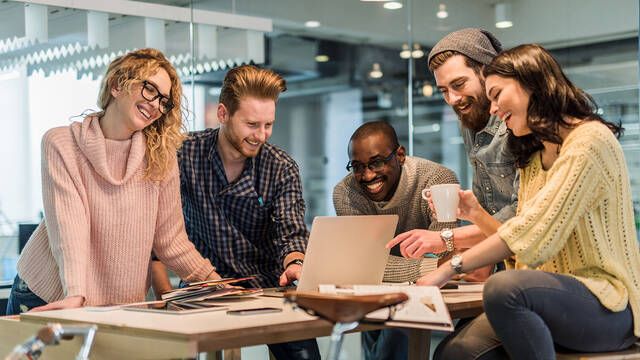 La desconexi�n digital supera a la semana laboral de 4 d�as como prioridad para la generaci�n Z y millennials