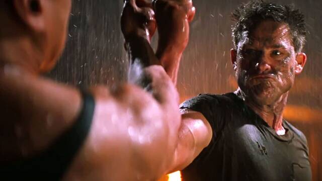 La olvidada secuela de 'Blade Runner' hizo a Kurt Russell de oro: gan 144.000 dlares por palabra y fue un fracaso