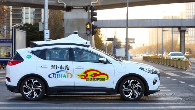 Tesla y Elon Musk confan en el robotaxi como su prximo gran xito millonario: China acaba de adelantarse en Europa