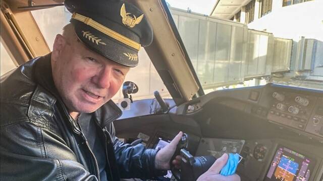 Este hombre compr vuelos ilimitados y lleva volando desde 1990: 'La mejor inversin de mi vida'