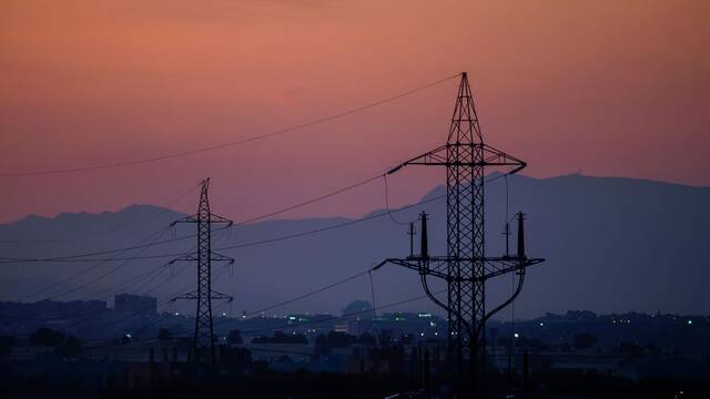 Este simple gesto puede salvar tus electrodomsticos en un apagn segn los electricistas