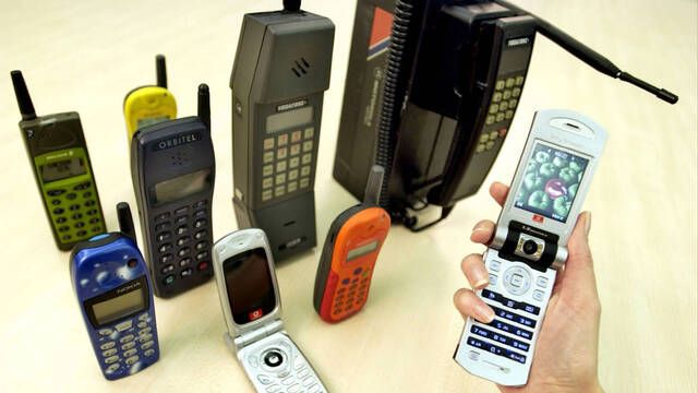 No tires tu viejo m�vil 'ladrillo', podr�as venderlo por m�s de 20.000 euros