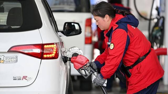 China cambia de estrategia: frena las exportaciones de combustible para protegerse de la crisis energ�tica