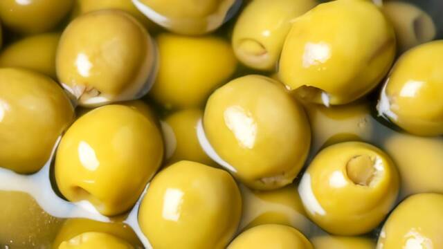 El pueblo espa�ol que fabrica las aceitunas de marca blanca de Mercadona: 83,81 millones de euros y 14,4% en el �ltimo a�o