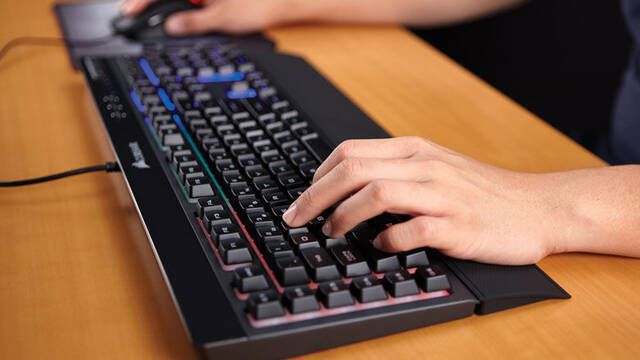 Descubre el Corsair K55 RGB, un teclado perfecto para tus sesiones gaming y mucho ms