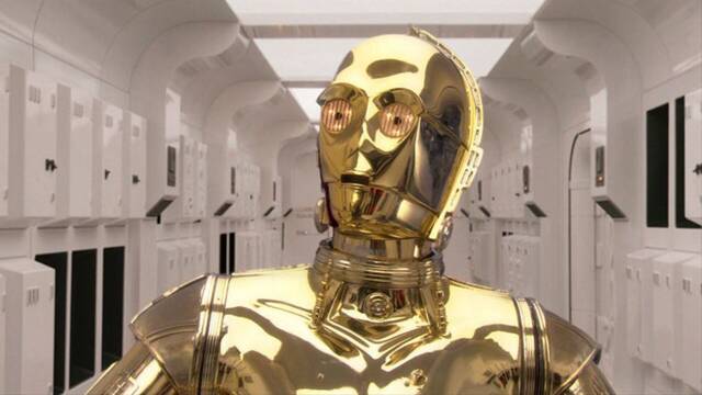 La rplica perfecta de C-3PO a tamao real que adems puede hablar