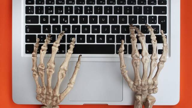 El 64% de lo que ves en internet podra ser falso: la mayora de interacciones ya no son humanas y la IA solo lo empeora