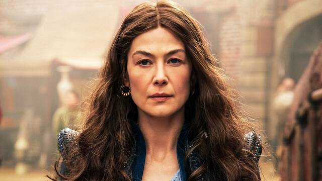 Rosamund Pike, estrella de 'La rueda del tiempo', estalla por la cancelacin de Prime Video: 'Siento rabia y angustia'